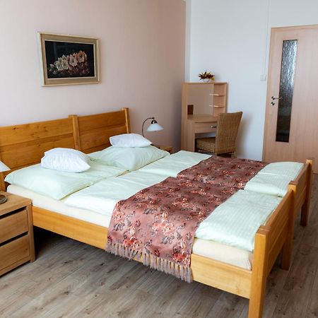 Hotel Cementar Hranice  Ngoại thất bức ảnh