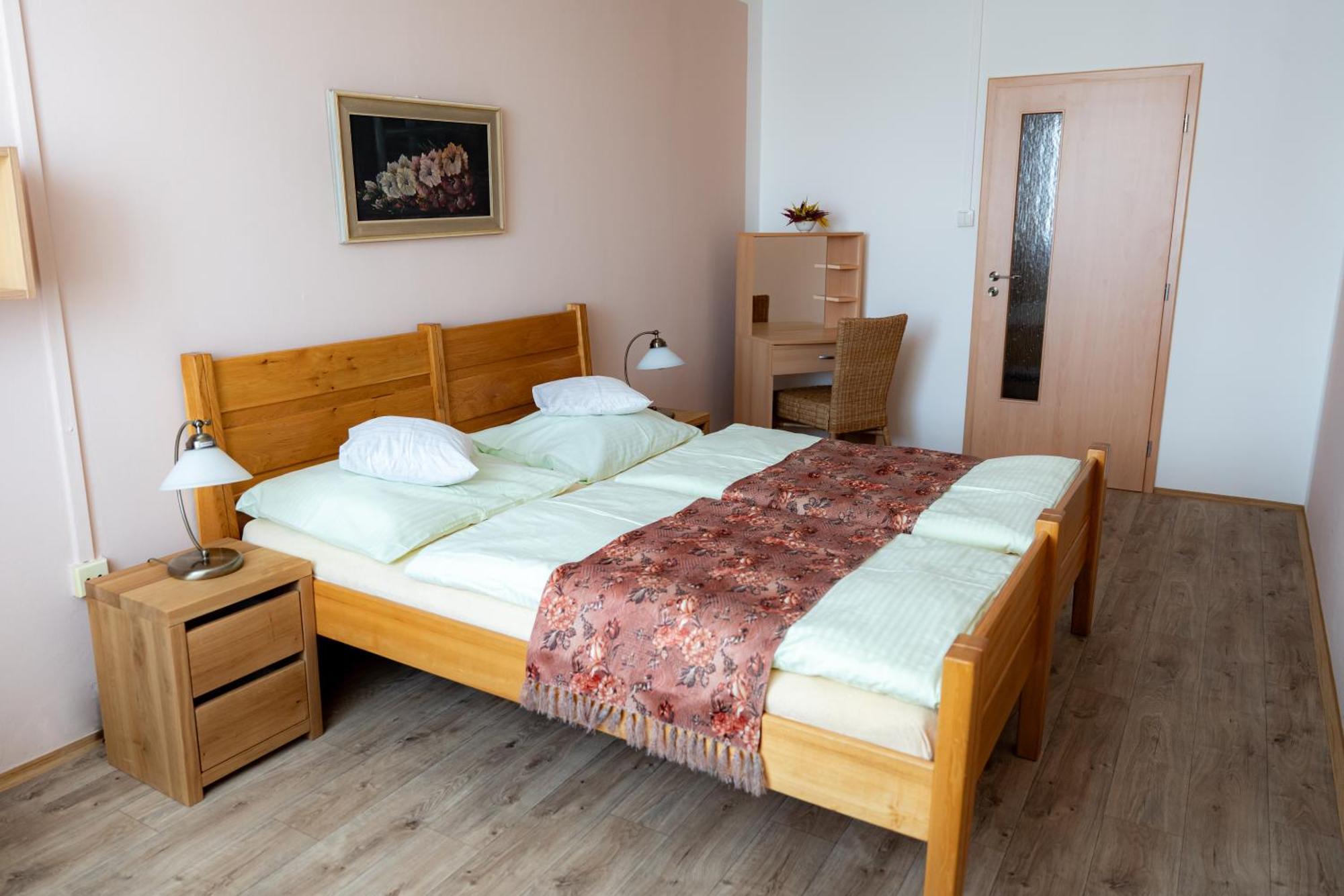 Hotel Cementar Hranice  Ngoại thất bức ảnh